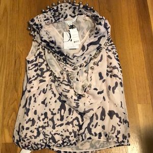 DVF blush/black print silver balls top.  Sz 4. NWT